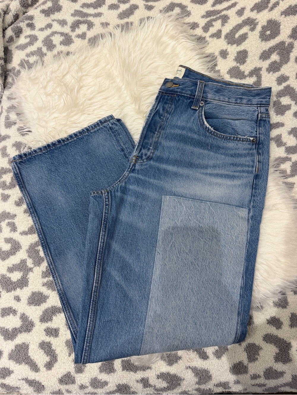 Universal Thread Mid Rise 90’s Baggy Jeans